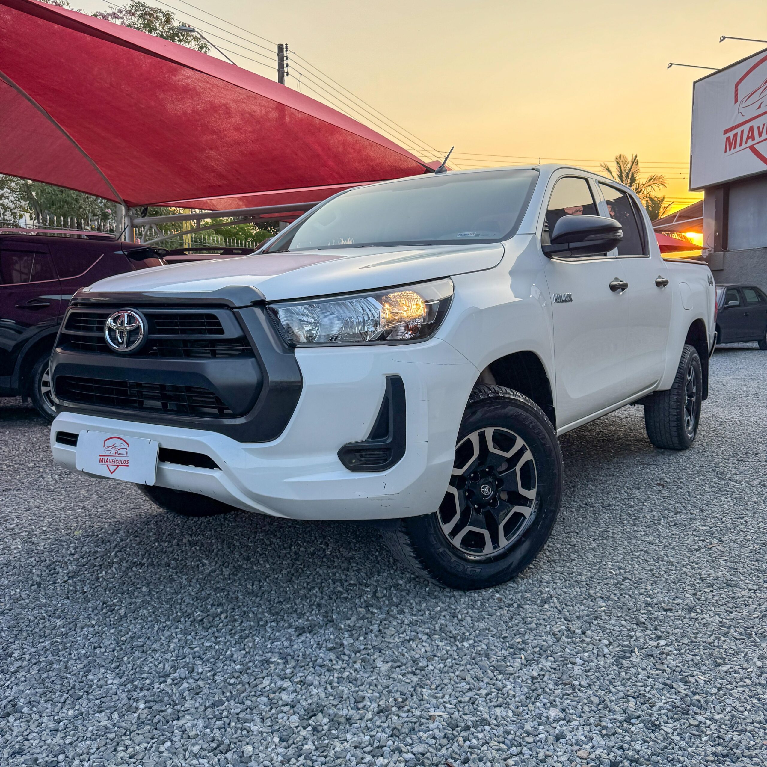 Hilux SR 2.8 Turbo Diesel 4×4 2022 • 39.000Km