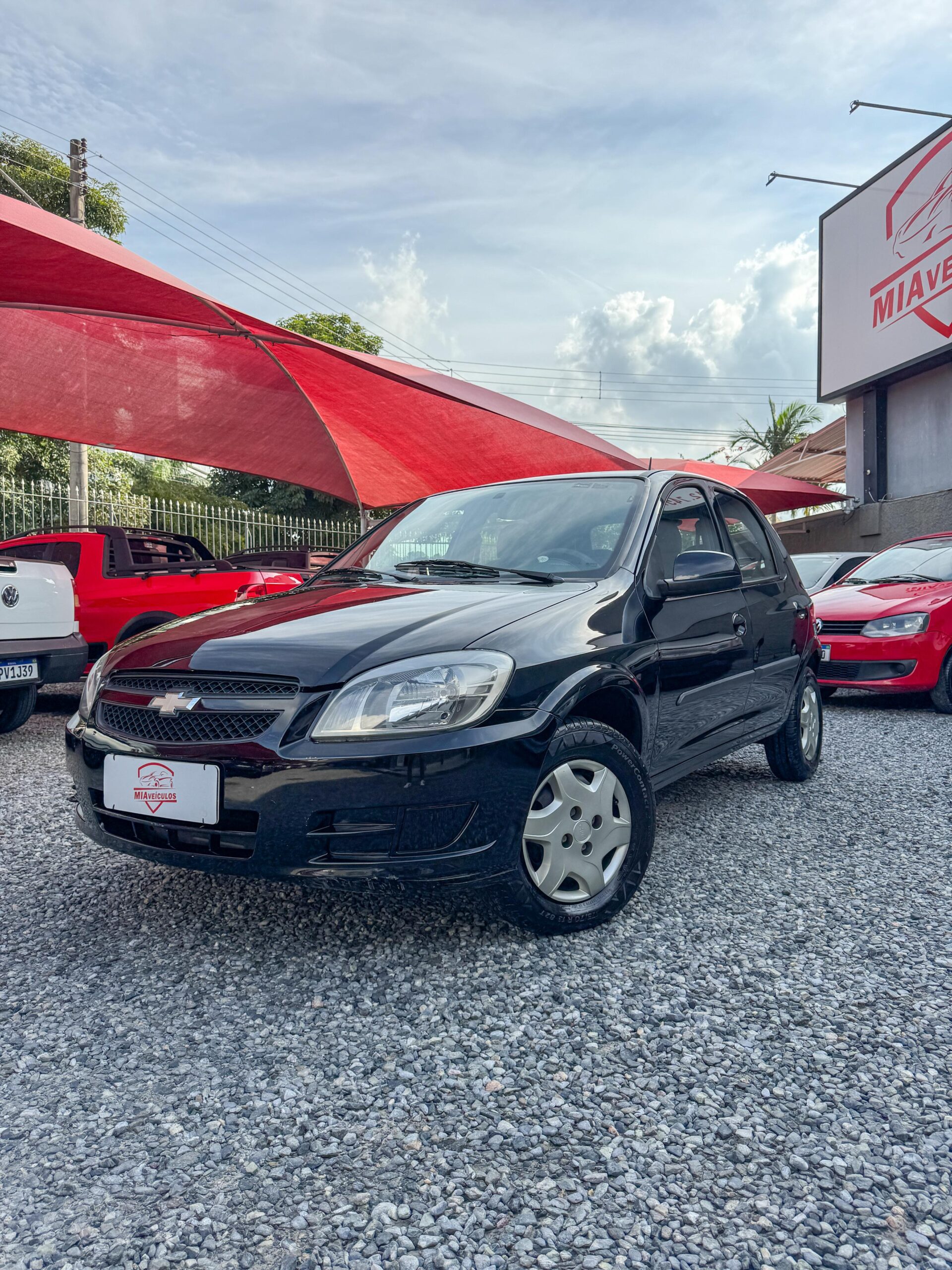Celta LT 1.0 2012 • 140.000km