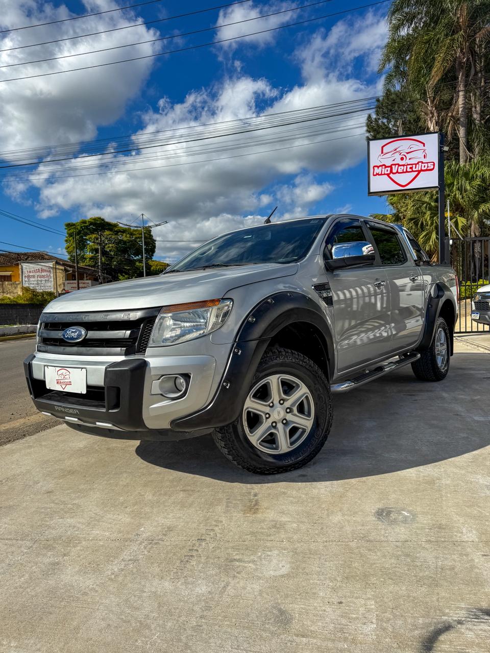 Ranger XLT 3.2 Turbo 4×4 AT 2013 • 178.000km