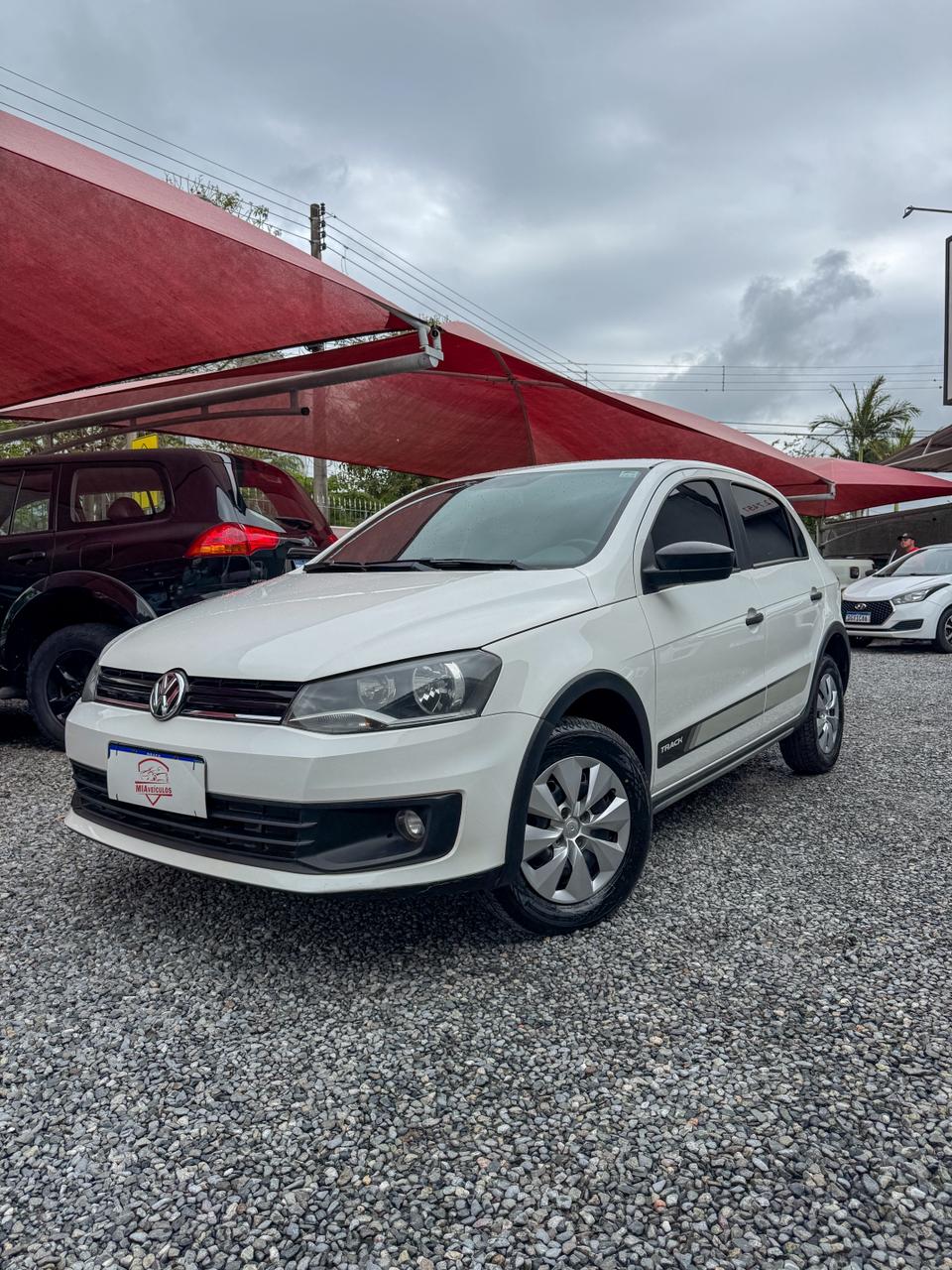 Gol Track 1.0 2014 • 162.000km