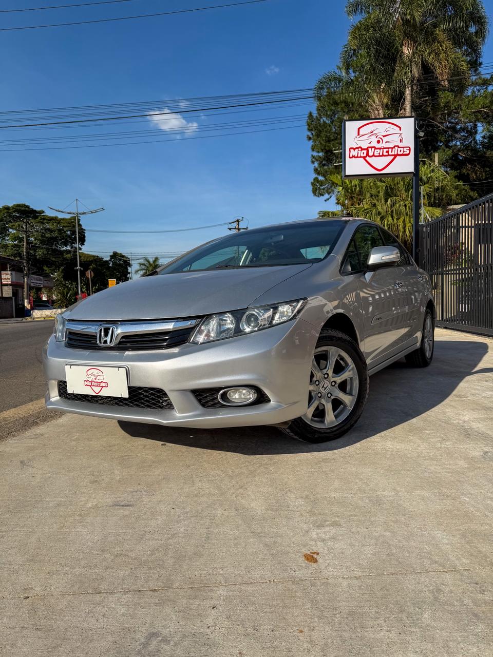 Civic EXR 2.0 AT 2014 • 171.000km