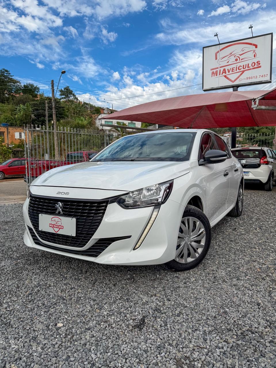 208 Like 1.0 2024 • 48.000km