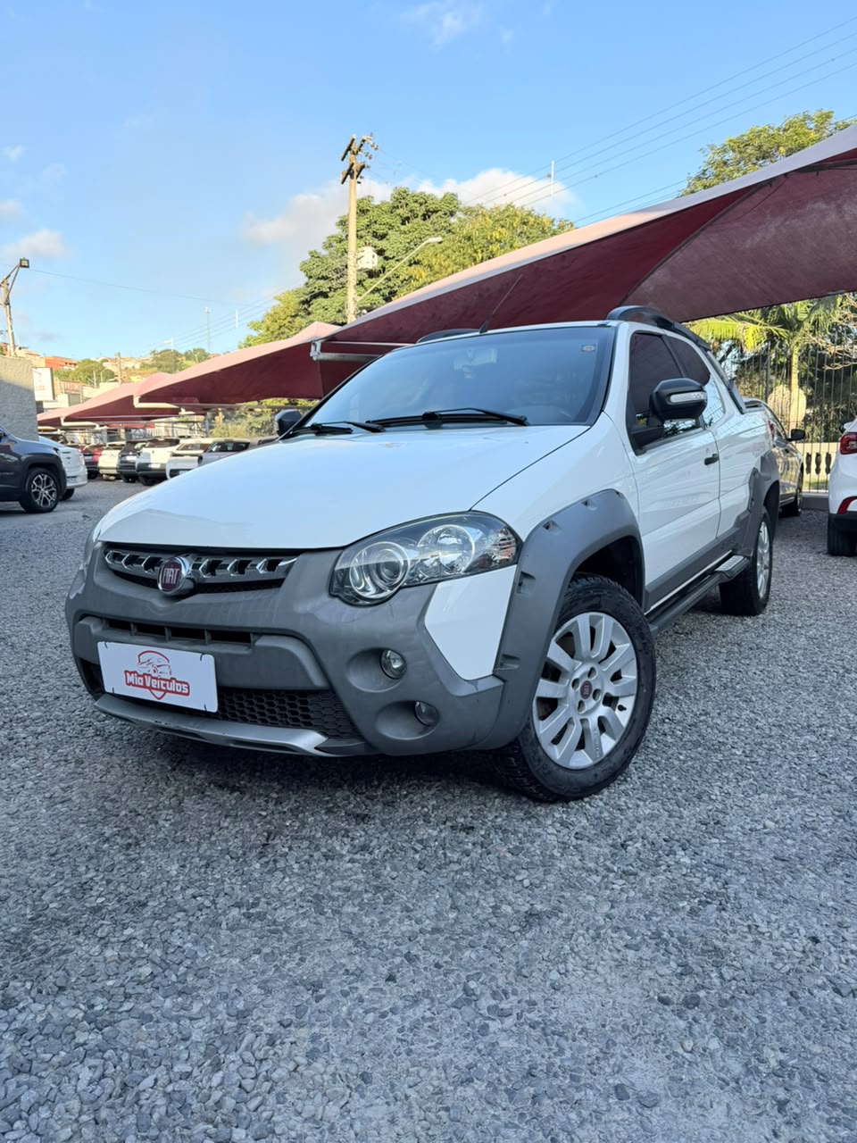 Strada Adventure 1.8 Cabine Dupla 3 Portas 2015 • 147.000km
